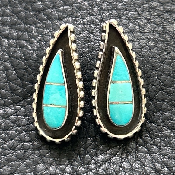 Vintage Southwestern Turquoise Inlay Sterling Silver Earrings - Picture 4 of 7